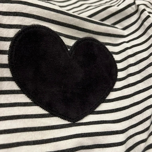 First impressions 100% cotton velvet heart patch Long Sleeve Tee size::4T - Picture 5 of 6